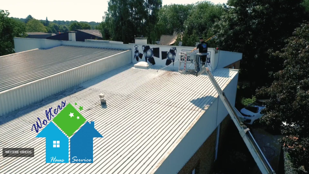 Video-Vorschaubild: Werterhalt durch fachgerechte Dachreinigung bei Dalum